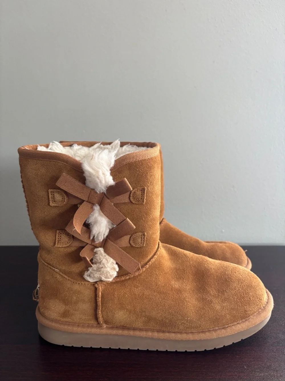 Koolaburra Kids Chestnut Suede Shearling-Lined Snow Boots